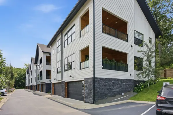 5742 Shady Oak RD S #7, Minnetonka, MN 55343