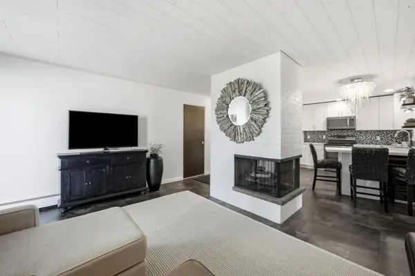 2501 W Country Club DR S #A, Fargo, ND 58103