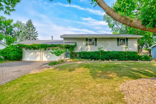 1395 Willow AVE, New Richmond, WI 54017