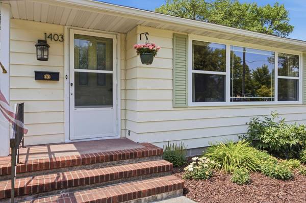 1403 3rd ST S, Moorhead, MN 56560