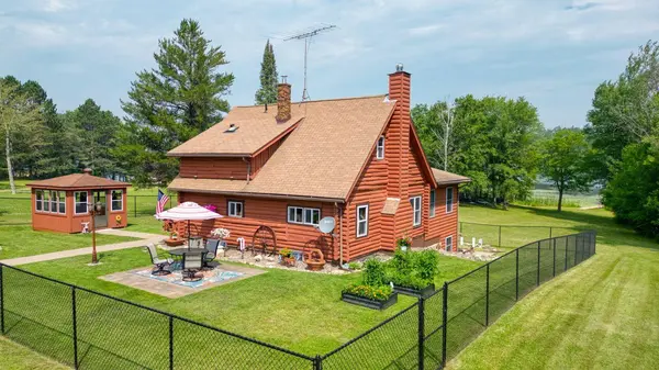 16250 Maple Knoll DR, Pengilly, MN 55775