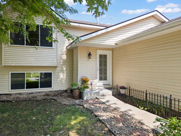 5419 185th ST W, Farmington, MN 55024