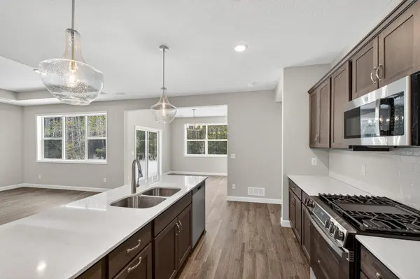 1503 Victory LN NE, Isanti, MN 55040