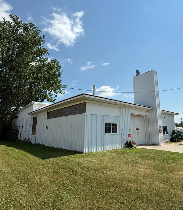 308 2nd AVE NW, Bertha, MN 56437