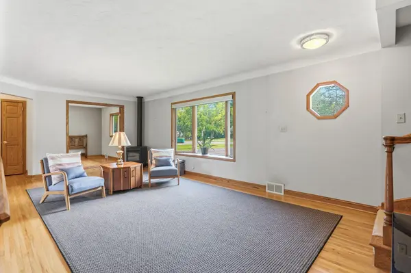 3595 Edgerton ST, Vadnais Heights, MN 55127