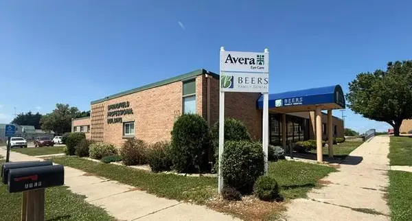 602 N Jackson AVE, Springfield, MN 56087