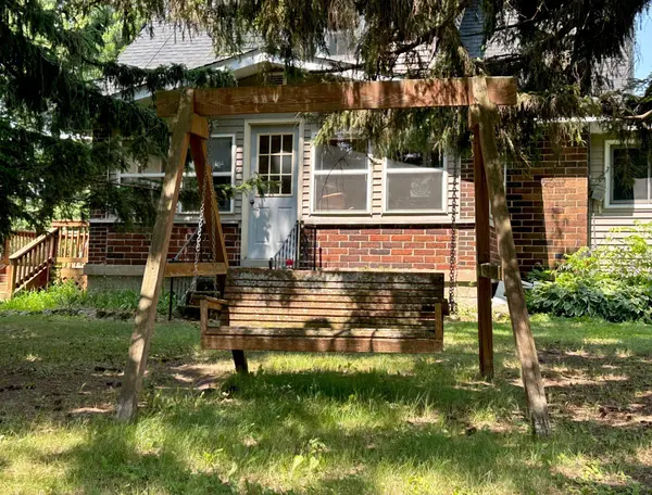 312 10th ST, Clear Lake, WI 54005