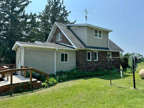 312 10th ST, Clear Lake, WI 54005