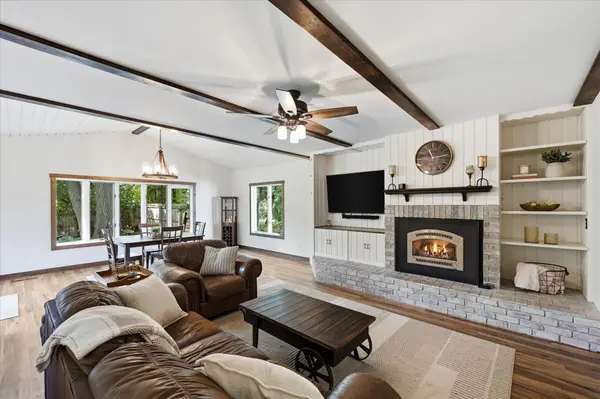2419 Hidden Valley LN, Stillwater, MN 55082