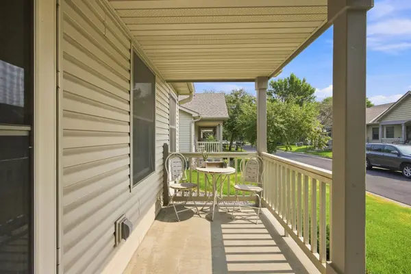 609 Vine LN, Monticello, MN 55362