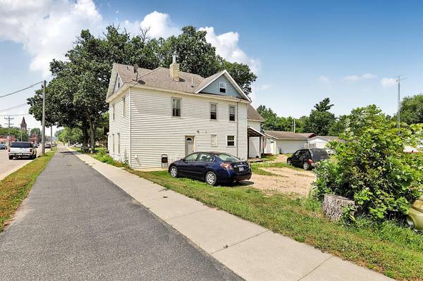 232 E Broadway ST, Rockville, MN 56369