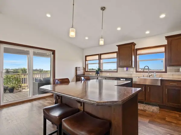 537 Elm ST N, Kimball, MN 55353