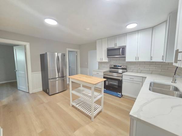 712 Maple ST W, Stillwater, MN 55082