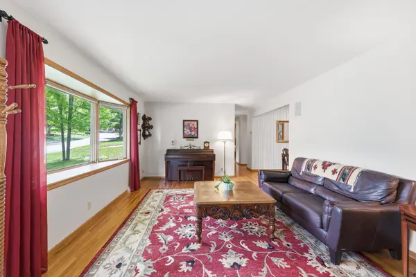 5356 Holiday RD, Minnetonka, MN 55345