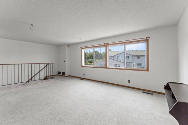 13981 60th Street CT N #206, Stillwater, MN 55082