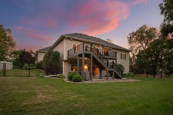 18483 Jaeger PATH, Lakeville, MN 55044