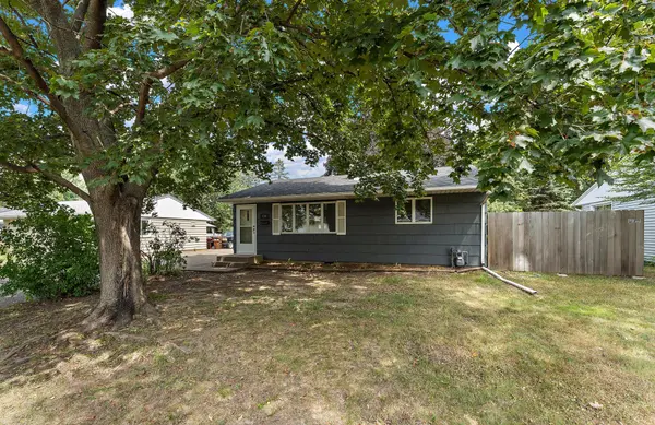 738 22nd AVE N, South Saint Paul, MN 55075