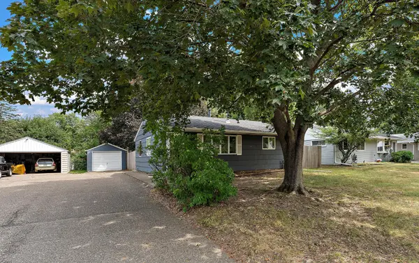 738 22nd AVE N, South Saint Paul, MN 55075