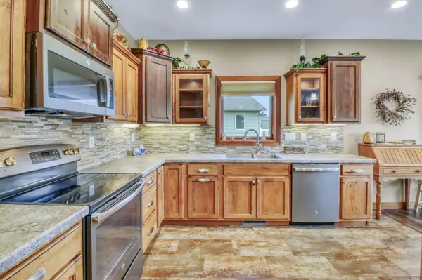 408 Garfield LN, Lake Park, MN 56554