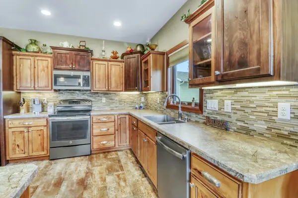 408 Garfield LN, Lake Park, MN 56554