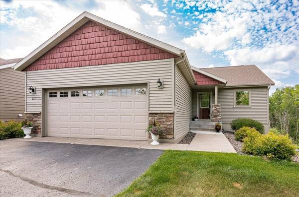231 Hickory ST, Duluth, MN 55811