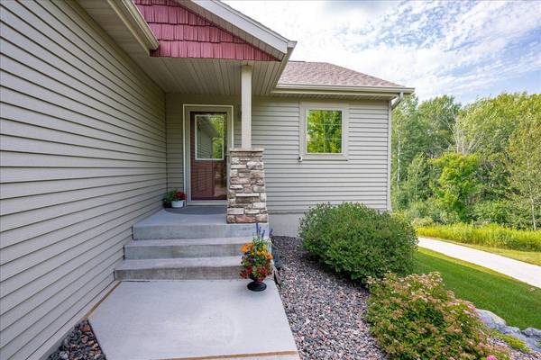 231 Hickory ST, Duluth, MN 55811