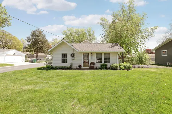 6258 Orleans LN N, Maple Grove, MN 55369