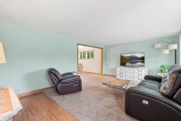 942 Morgan RD, River Falls, WI 54022