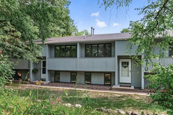 408-410 Cardigan RD, Shoreview, MN 55126