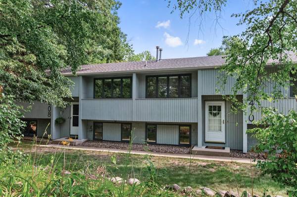 408-410 Cardigan RD, Shoreview, MN 55126
