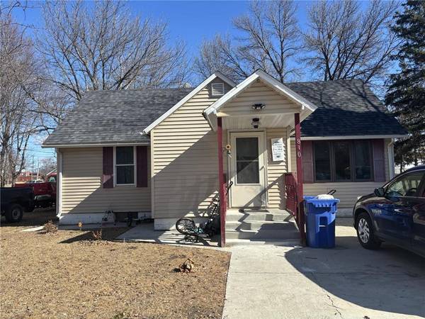 810 13th ST, Clarkfield, MN 56223