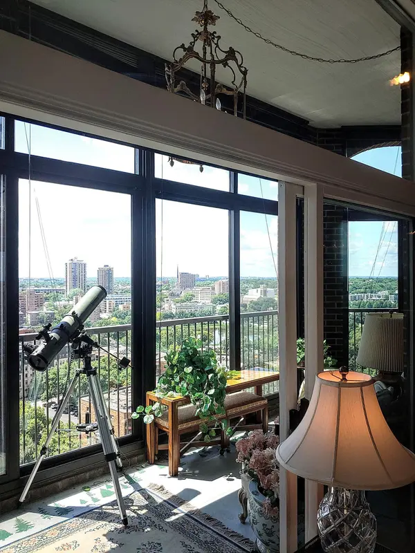 1235 Yale PL #1701, Minneapolis, MN 55403
