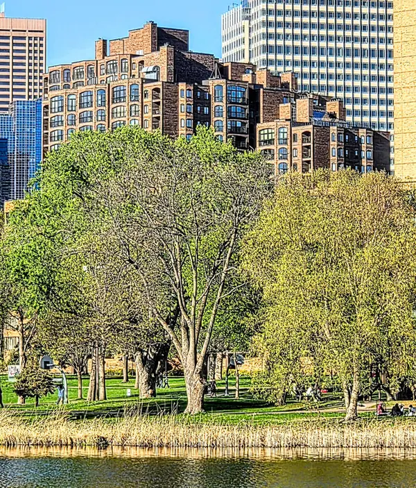 1235 Yale PL #1701, Minneapolis, MN 55403
