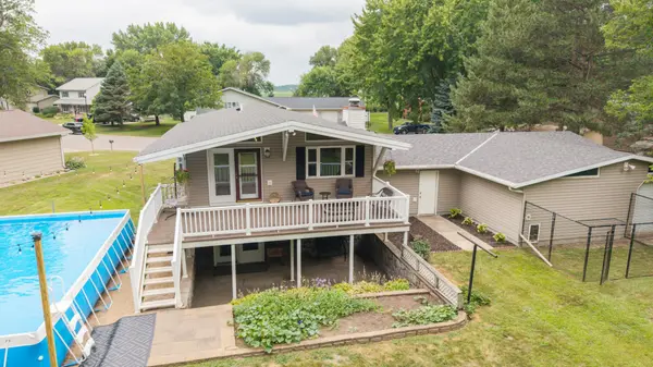 1210 Westwood DR, Marshall, MN 56258