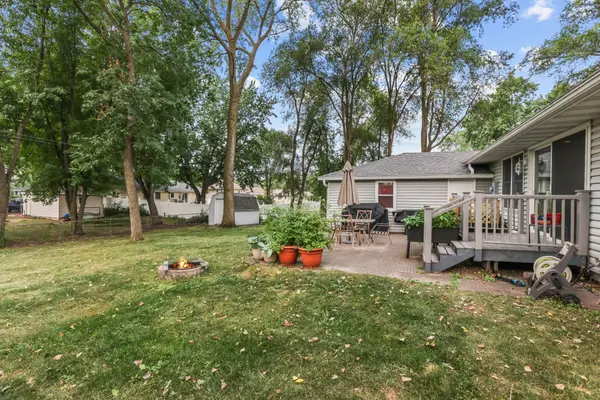 330 110th LN NW, Coon Rapids, MN 55448