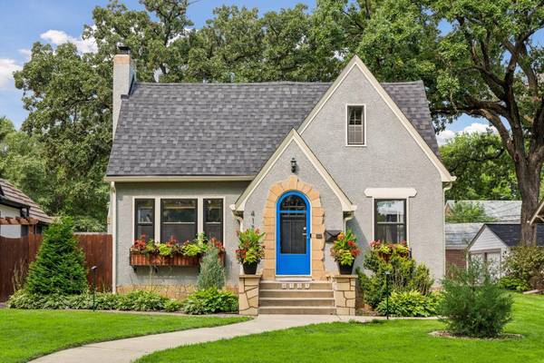 4127 Washburn AVE N, Minneapolis, MN 55412