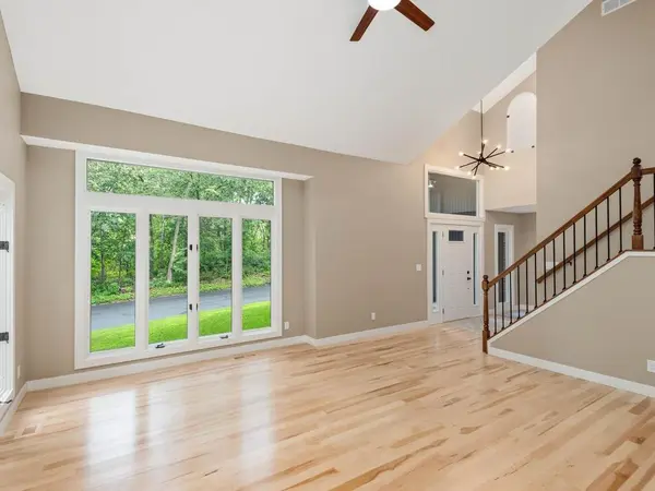 4816 Kingsdale DR, Bloomington, MN 55437