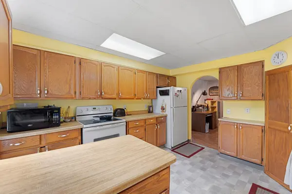 695 N Oak DR, Vadnais Heights, MN 55127