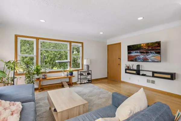 1519 Adams ST NE, Minneapolis, MN 55413