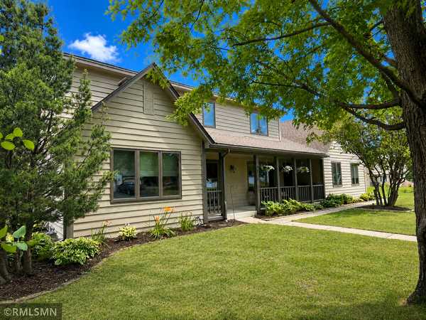 4735 Burr Oak ST, Eagan, MN 55122
