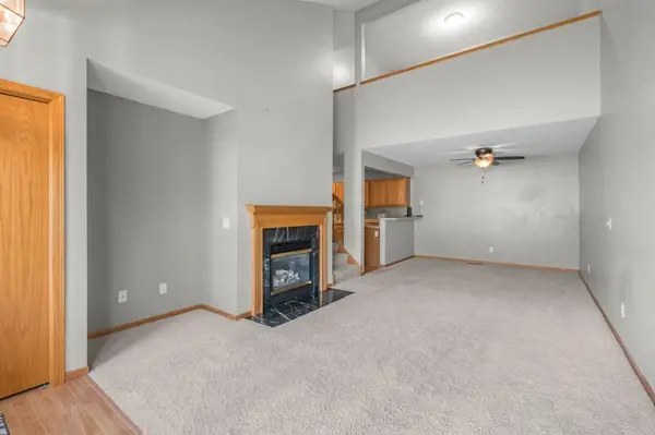 815 Ferdinand DR, Shakopee, MN 55379