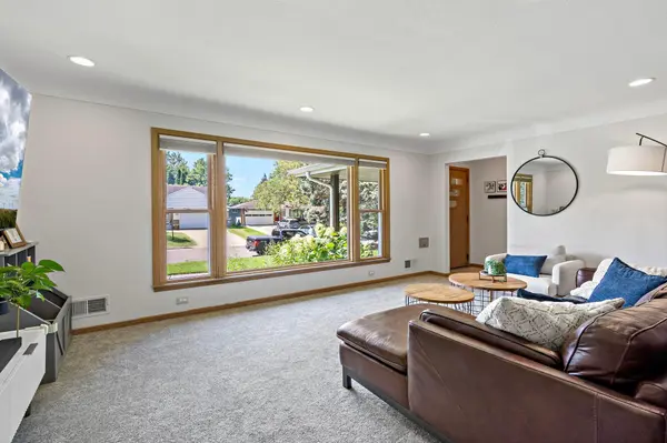 3200 Armour TER, Saint Anthony, MN 55418