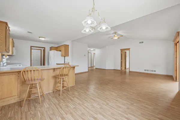 4122 Dublin DR, Saint Cloud, MN 56301