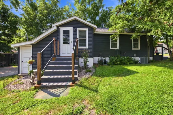 906 Scribner ST, Spooner, WI 54801