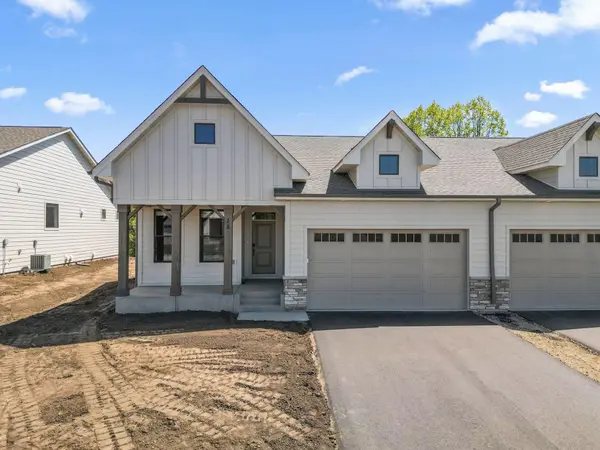 30 Palomino CT, Hudson, WI 54016