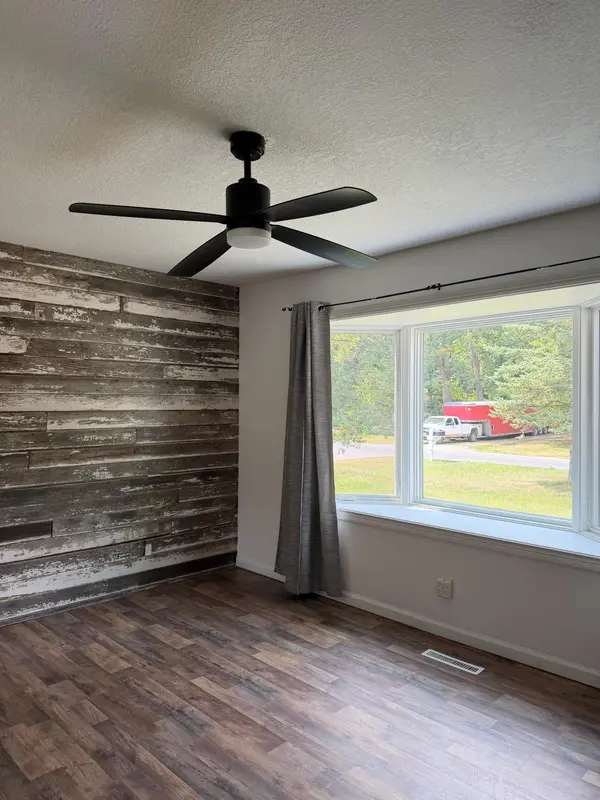 6880 Rustic LN, Circle Pines, MN 55014