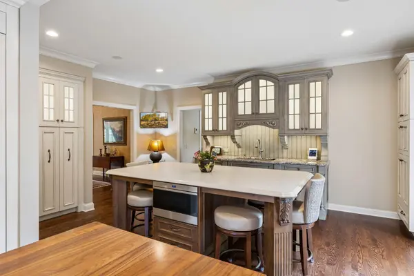 475 Highcroft RD, Wayzata, MN 55391
