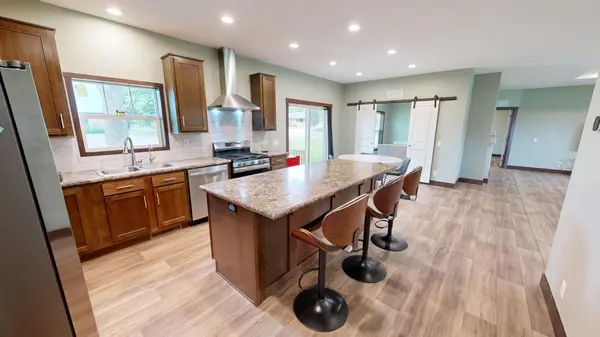 209 Farmdale AVE, Lake Lillian, MN 56253