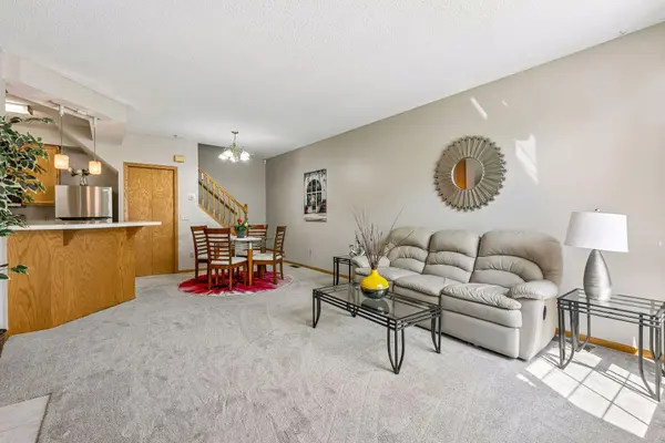 15321 Greenhaven LN #107, Burnsville, MN 55306