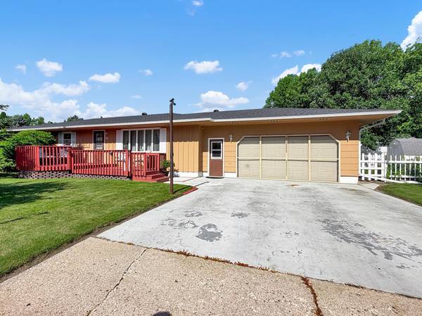 113 Circle DR, Thief River Falls, MN 56701